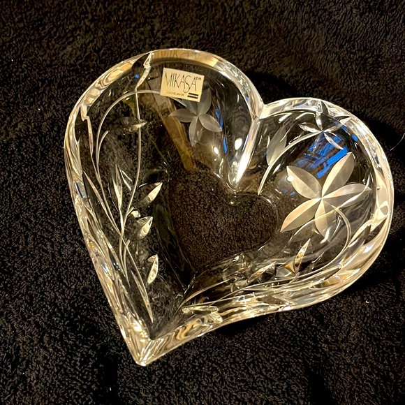 Mikasa Accents Mikasa Crystal Candy Heart Dish Poshmark